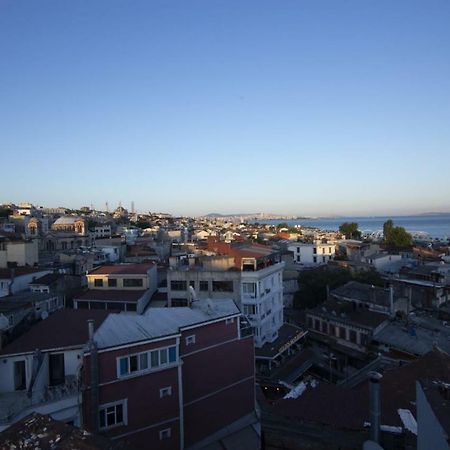 Desina Deluxe Apart Istanbul Bagian luar foto