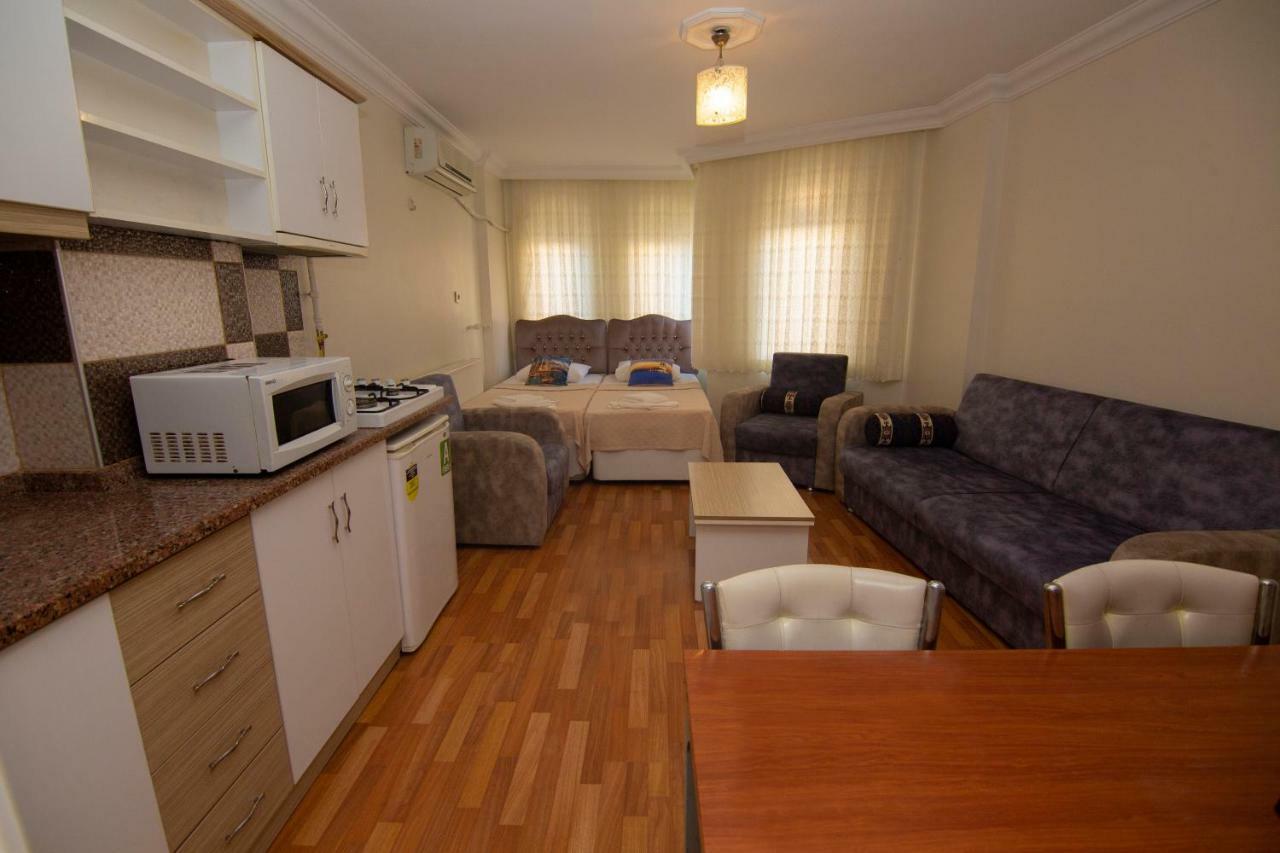 Desina Deluxe Apart Istanbul Bagian luar foto