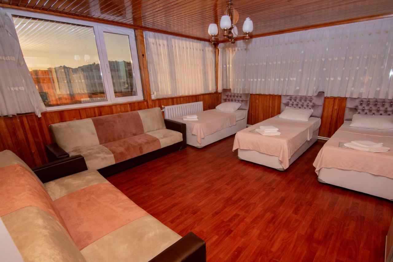 Desina Deluxe Apart Istanbul Bagian luar foto