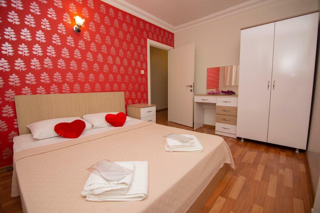 Desina Deluxe Apart Istanbul Bagian luar foto
