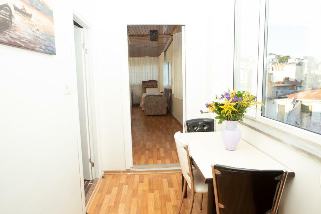 Desina Deluxe Apart Istanbul Bagian luar foto