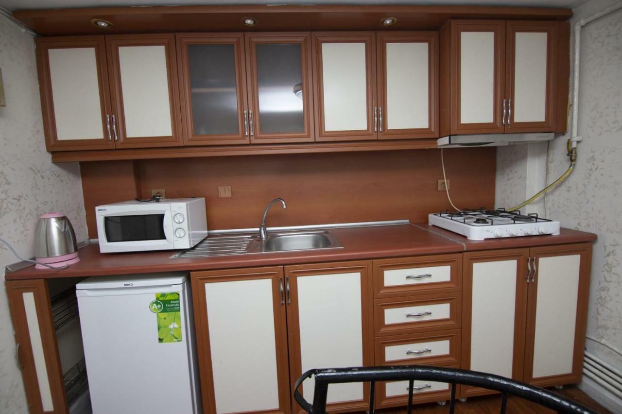 Desina Deluxe Apart Istanbul Bagian luar foto